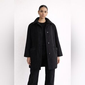 VINTAGE - Minimal Black Wool Coat with Shearling Collar